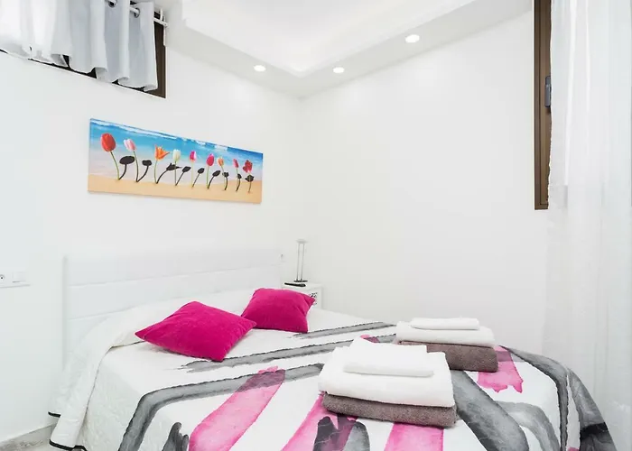 241 Quiet With Terrace 아파트 플라야데라스아메리카스