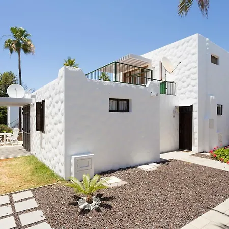 شقة 241 Quiet With Terrace